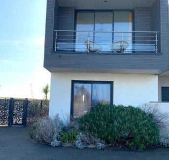 Saint-Come-de-Fresne Apartamento | pontons view residence