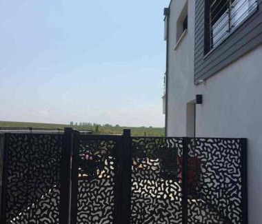 Saint-Come-de-Fresne Apartamento | pontons view residence