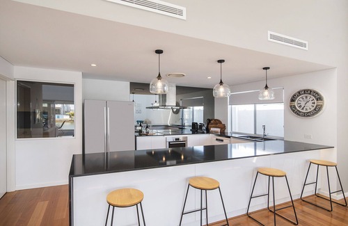 Geographe Casa | PONTOON PARADISE - Direct Waterfront