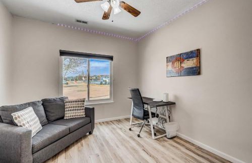 Colorado Springs Casa | Pony Meadows Family Escape with BBQ & Workspace