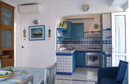 Le Forna Casa | PONZA-CASA DEL FAUNO-APARTAMENTO DE TRES HABITACIONES con plaza de aparcamiento PRIVADO