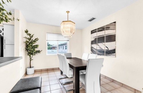 North Miami Casa | Pool, 4 Bed, 3 Bath, Patio, Parking.