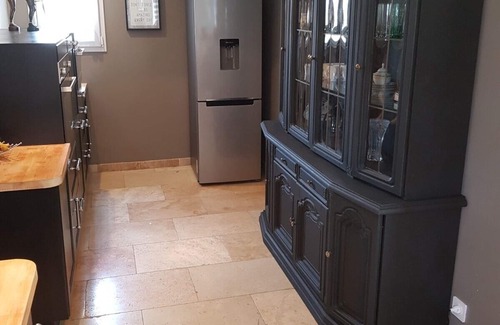 Carpentras Casa | Calificación de 5 estrellas, villa de 4 camas, amplio espacio al aire libre, casita de piscina y hermosa garde