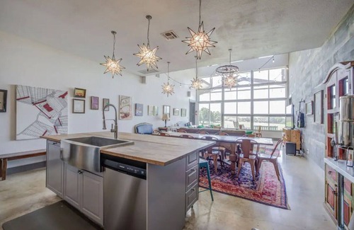 Fredericksburg Casa | ¡Casa espaciosa perfecta para reuniones familiares, fines de semana de niñas, retiros de trabajo, etc.!