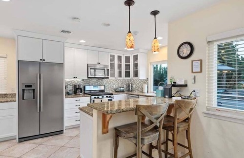 San Carlos Casa | Pool, A/C, fire pit, views of Cowles Mountain - Hemingway Heaven - New Listing with a pool!