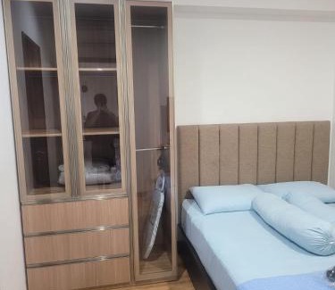 Tangerang Apartamento | Pool Access 3BR Apt at Midtown Signature Gading Serpong