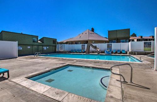 Sweetwater Casa | Pool Access and Lake Views Modern Garden City Home