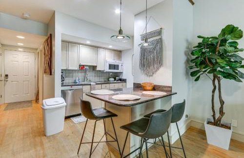 South Beach Apartamento | Pool Access Idyllic Sea Pines Gem, Walk to Beach