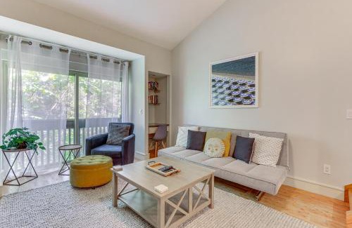 South Beach Apartamento | Pool Access Idyllic Sea Pines Gem, Walk to Beach