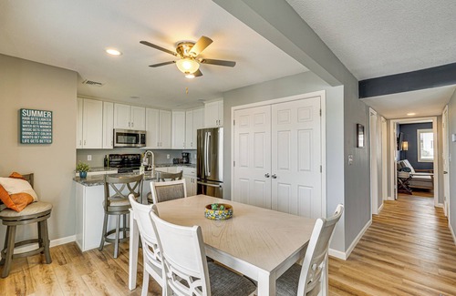 Osage Beach Condominio | Pool Access & Lake Views: Osage Beach Family Gem