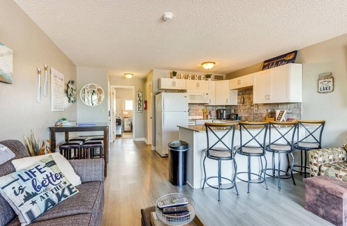 Osage Beach Apartamento | Pool Access & Lake View: Osage Beach Condo!