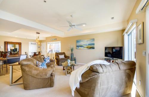 Lake Ozark Apartamento | Pool Access, Water Views Lake Ozark Condo!