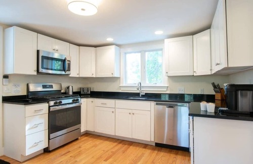 West Chatham Casa | Pool Coming June 2026, Game Barn, Bonus Cottage!