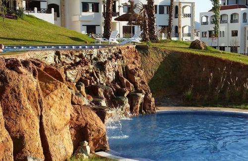 M'diq Apartamento | Apartamento con piscina y vistas a la montaña