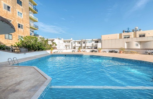 Swieqi Apartamento | Pool Apartment