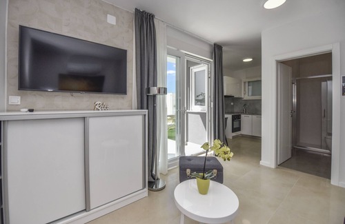 Novalja Casa | Pool Apartments & Rooms Mare