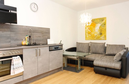 Donaustadt Apartamento | Pool - Balcony - Garage - Studio with all Benefits