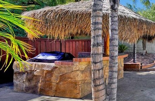 Lake Elsinore Casa | Pool BBQ View Balcony Fireplace King W-D