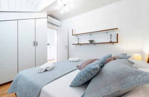 Lozica Apartamento | Pool Deck Comfort Apartment
