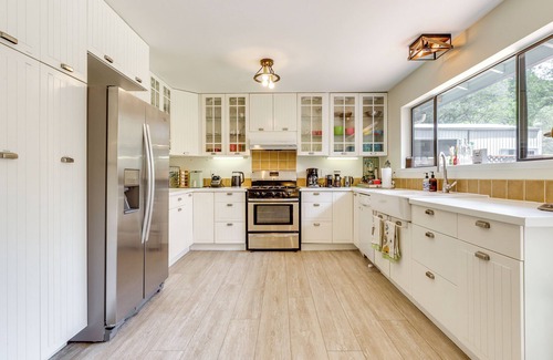 Middletown Casa | Pool & Deck: Wine Country Hideaway in Middletown!