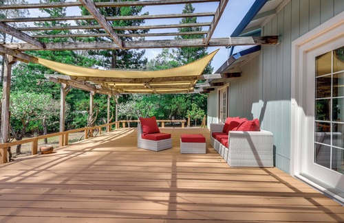 Middletown Casa | Pool & Deck: Wine Country Hideaway in Middletown!