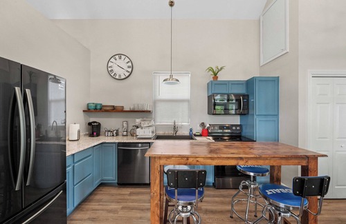 Gulf Breeze Casa | Pool - Family Friendly Home