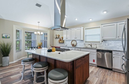 Belvedere Casa | Pool, Golf Course View Home, 4 place golf cart