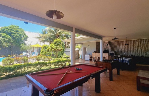 Praia dos Sonhos Casa | Pool, Gourmet Balcony, 5 suites, Billiards, Foosball, 100 meters from the sea.