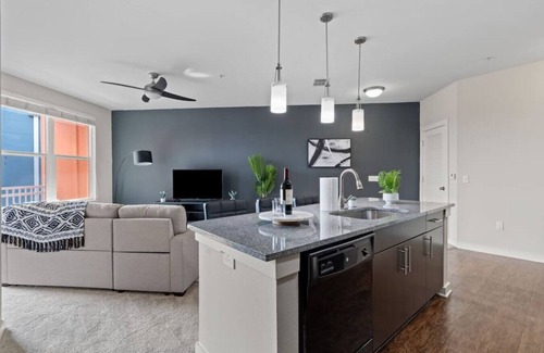 Courier City - Oscawana Apartamento | Pool - Gym - FREE parking - Luxury King suite - 2