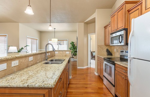Meridian Casa | Pool!!,Hardwood, Granite,
