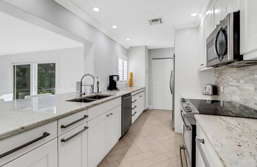Lake Park Casa | Pool Home in the Heart of Naples!