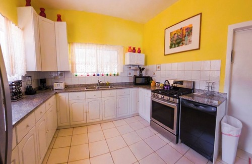 Kamay Casa | Pool Home Near Palm Beach Plaza – Sleeps 13