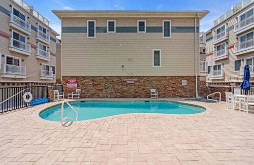 Seaside Heights Casa | Pool & Hot Tub Access, Steps to Beach & Boardwalk