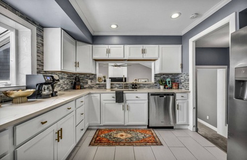 Ashtabula Casa | Pool|Hot Tub|Game Room|Sleeps 8