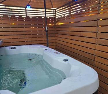 National City Casa | Pool, Hot Tub, Luxury 3 Beds,15 Min Beach,DT, Zoo, Sesame Place, Airport