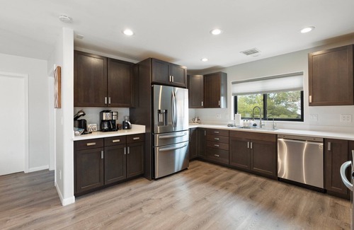 Cottonwood Casa | Pool/Hot Tub/Sauna/2 Game Rooms/2 Fire Pits/Mingus Mt. Views/Chef's kitchen