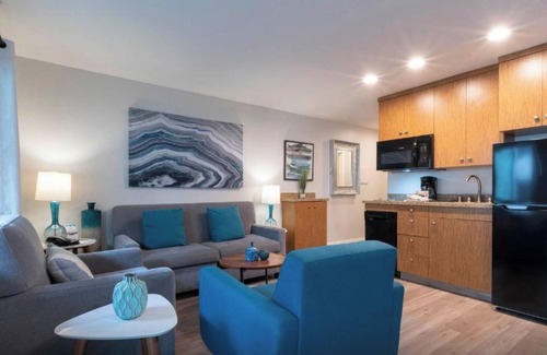 San Clemente Complejo | Pool-Hot tub-Tennis-free WiFi-miniature golf, restaurant, bar, Gym-AC-Game room