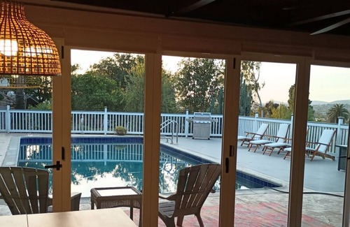 East Grove Cabaña | Pool house - Close to San Diego Zoo Safari Park and Wineries.