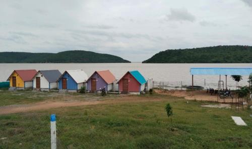 Kolhapur Apartamento | Pool House Cotage Somasila
