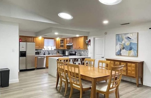 Port Orange Casa | POOL House+Garage. Bring your Bikes! + 3Bed/2Bath