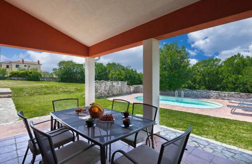 Trgetari Apartamento | Pool House In Greenery - Happy Rentals