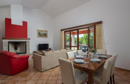 Trgetari Apartamento | Pool House In Greenery - Happy Rentals