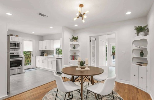 Riverside Heights Casa | Pool House Oasis – Home for 6