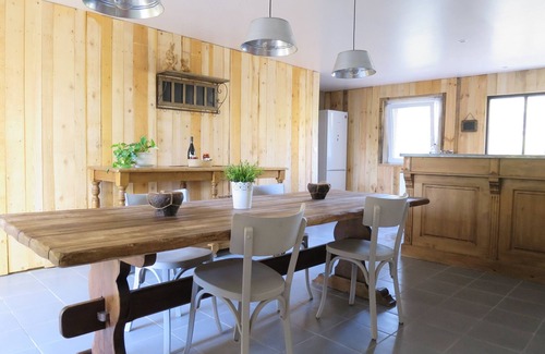Quarante Casa | Casita de piscina rodeada de viñedos