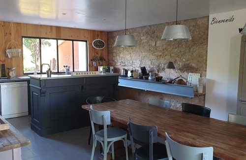 Quarante Casa | Casita de piscina rodeada de viñedos