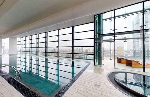 Manchester City Centre Apartamento | Pool, Jacuzzi and Gym