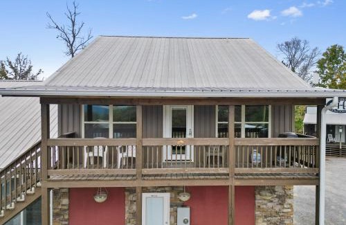 Bryant Casa | Pool Lodge with amazing views
