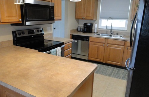 Cypress Lakes Estates Casa | Pool Paradise Central - Cozy 3 BR, 2 Bathroom home with heated pool & lanai