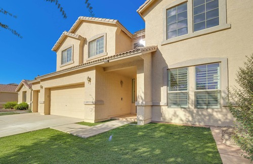 San Tan Valley Casa | Pool & Patio: San Tan Valley Getaway!