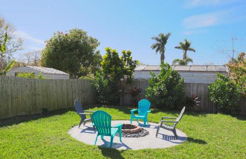Clearwater Casa | Pool, Playset, 15 min to Pier 60 at Cove Cay Oasis